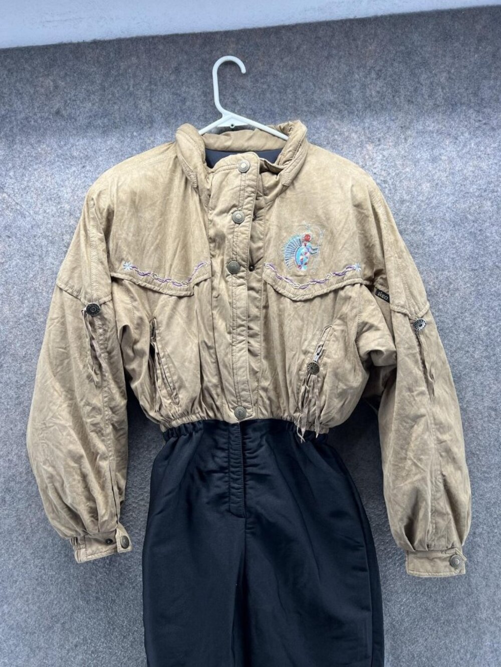 Vintage Skea Ski Suit Womens 10 Beige Black One Piece Snowsuit USA Embroidered - Picture 7 of 12
